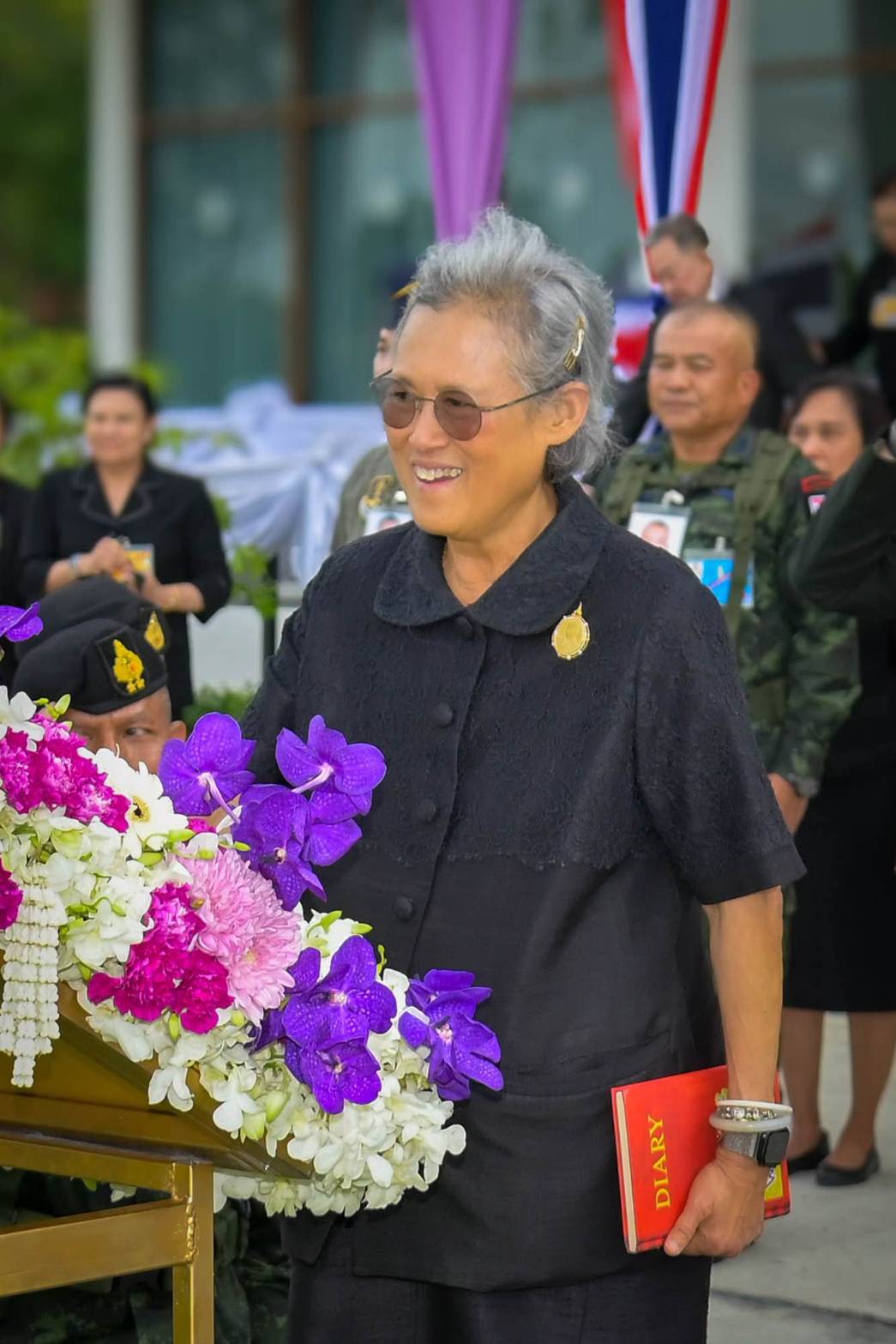 สมเด็จพระกนิษฐาธิราชเจ้า กรมสมเด็จพระเทพรัตนราชสุดา ฯ สยามบรมราชกุมารี ทรงปฏิบัติพระราชกรณียกิจ ณ กองบัญชาการกองกำลังสุรนารี และพระราชทานพระราชดำรัสเป็นขวัญกำลังใจ แก่กำลังพลและครอบครัวทหารที่เสียชีวิตและได้รับบาดเจ็บจากการสู้รบชายแดนไทย-กัมพูชา